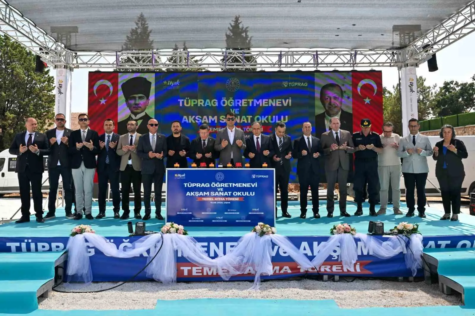 Uşak’ta sosyal yaşamın yeni merkezi yükseliyor: Öğretmenevi projesinde temel atıldı