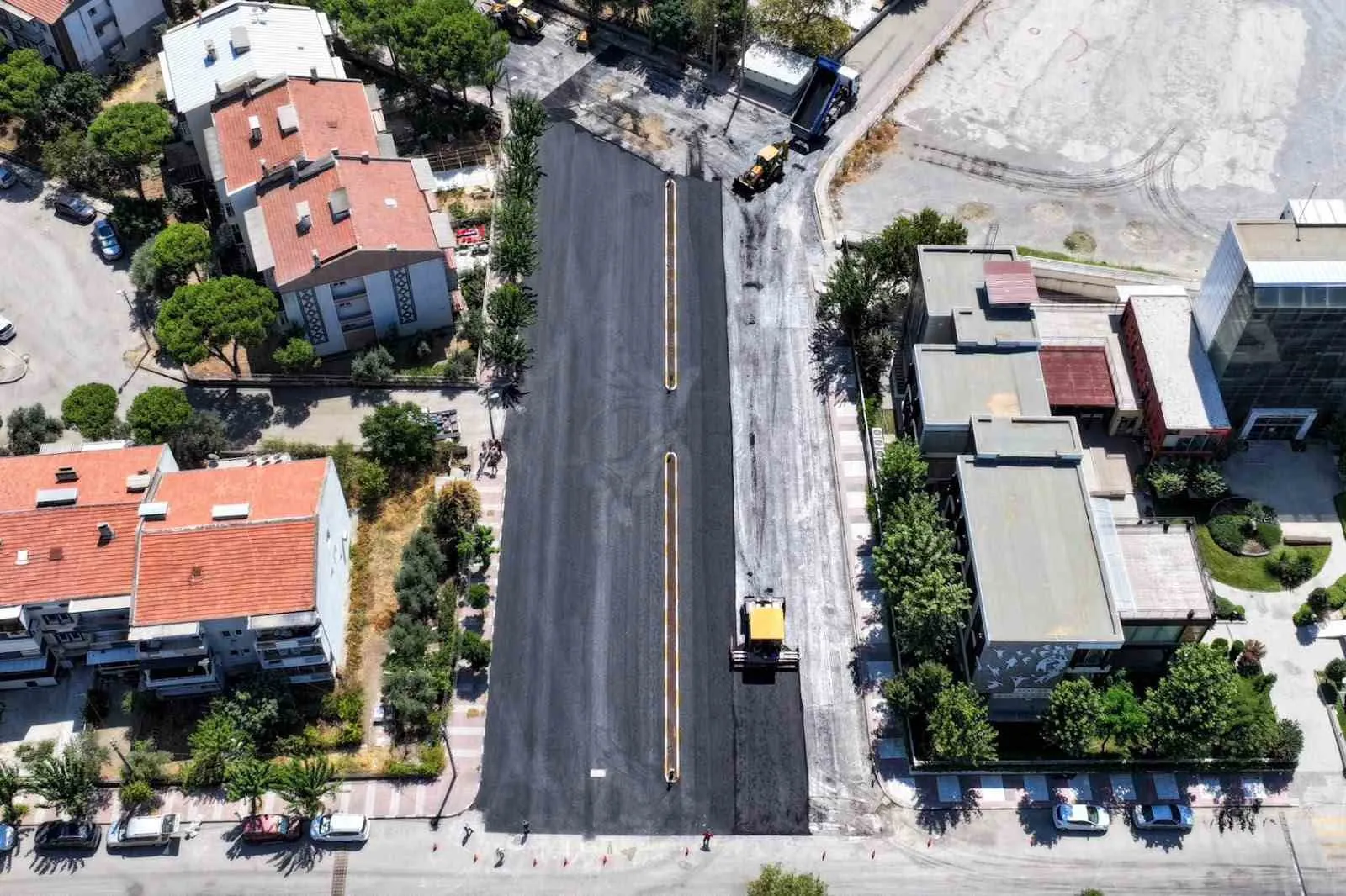 Manisa’da tehlikeli virajlar tarih oldu: Mahalleli rahat bir nefes aldı