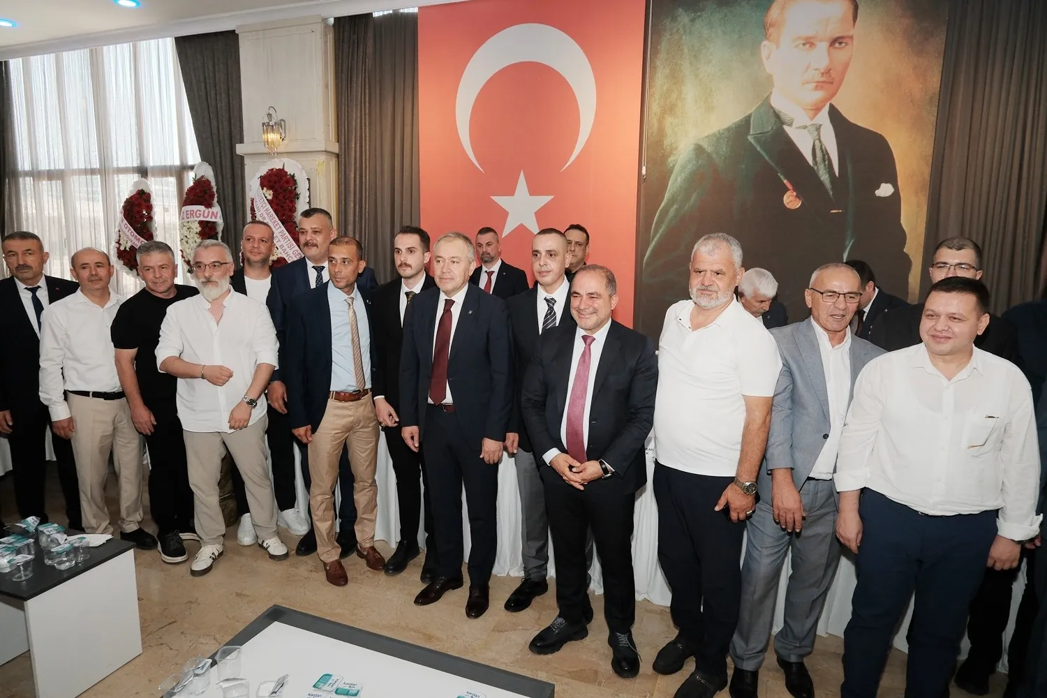 MHP Yunusemre’de Ali Özkan ile yeni bir sayfa açıldı