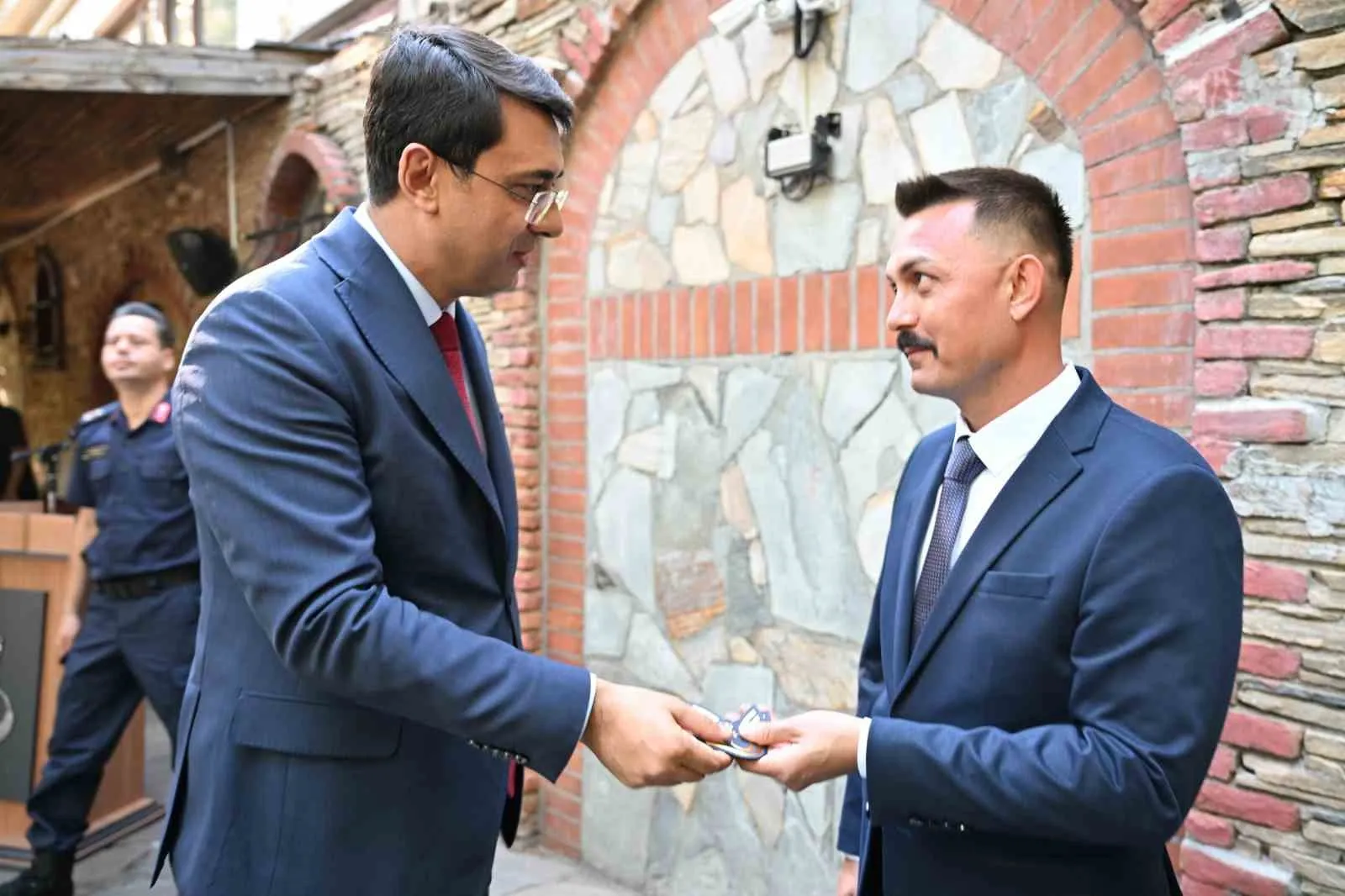 Uşak’ta 50 Jandarma Personeli Yeni Rütbeleriyle Gururlandı