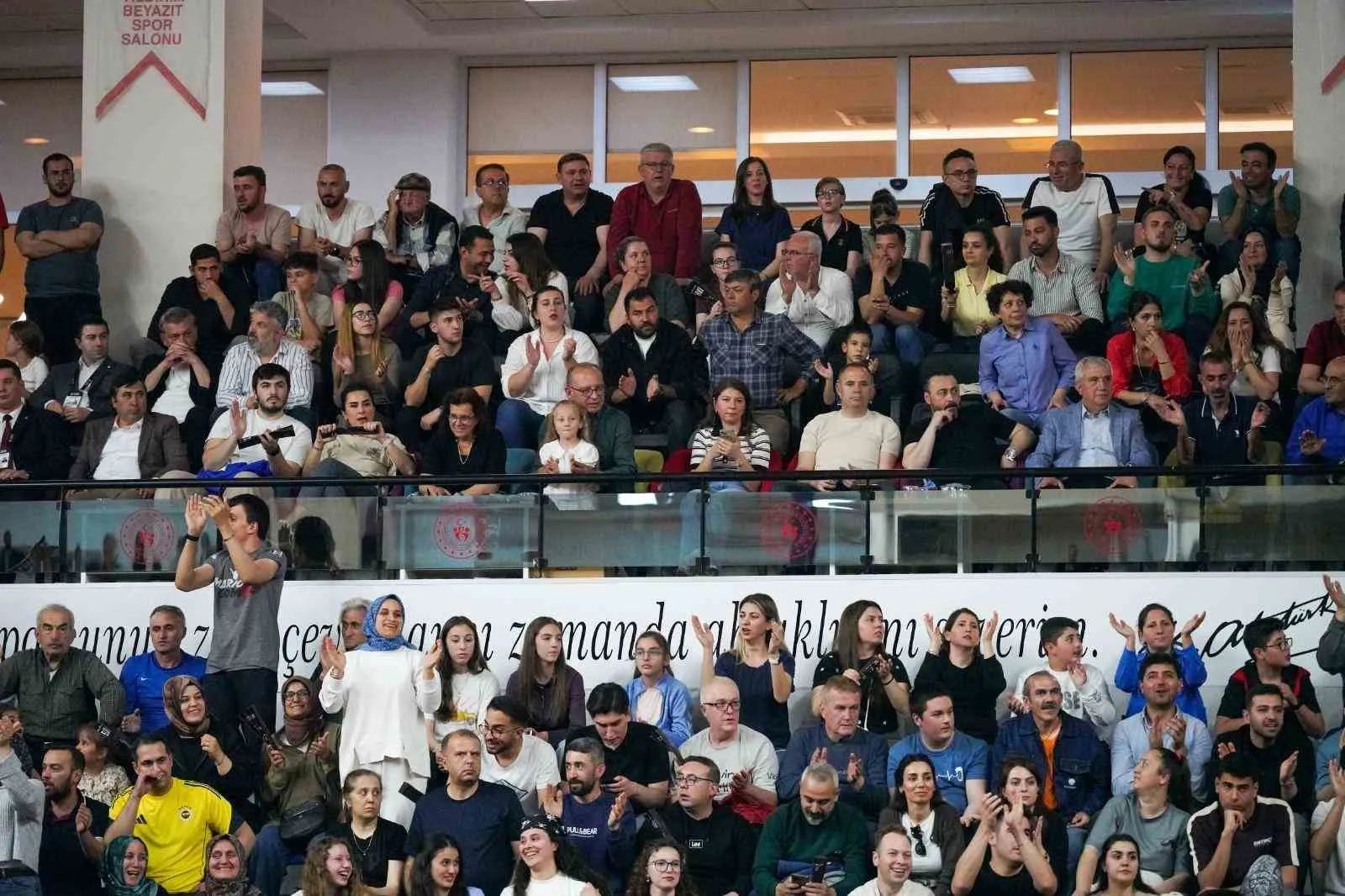 Turgutlu'da spor şöleni başlıyor: VIP koltuklarla takımlara omuz verin