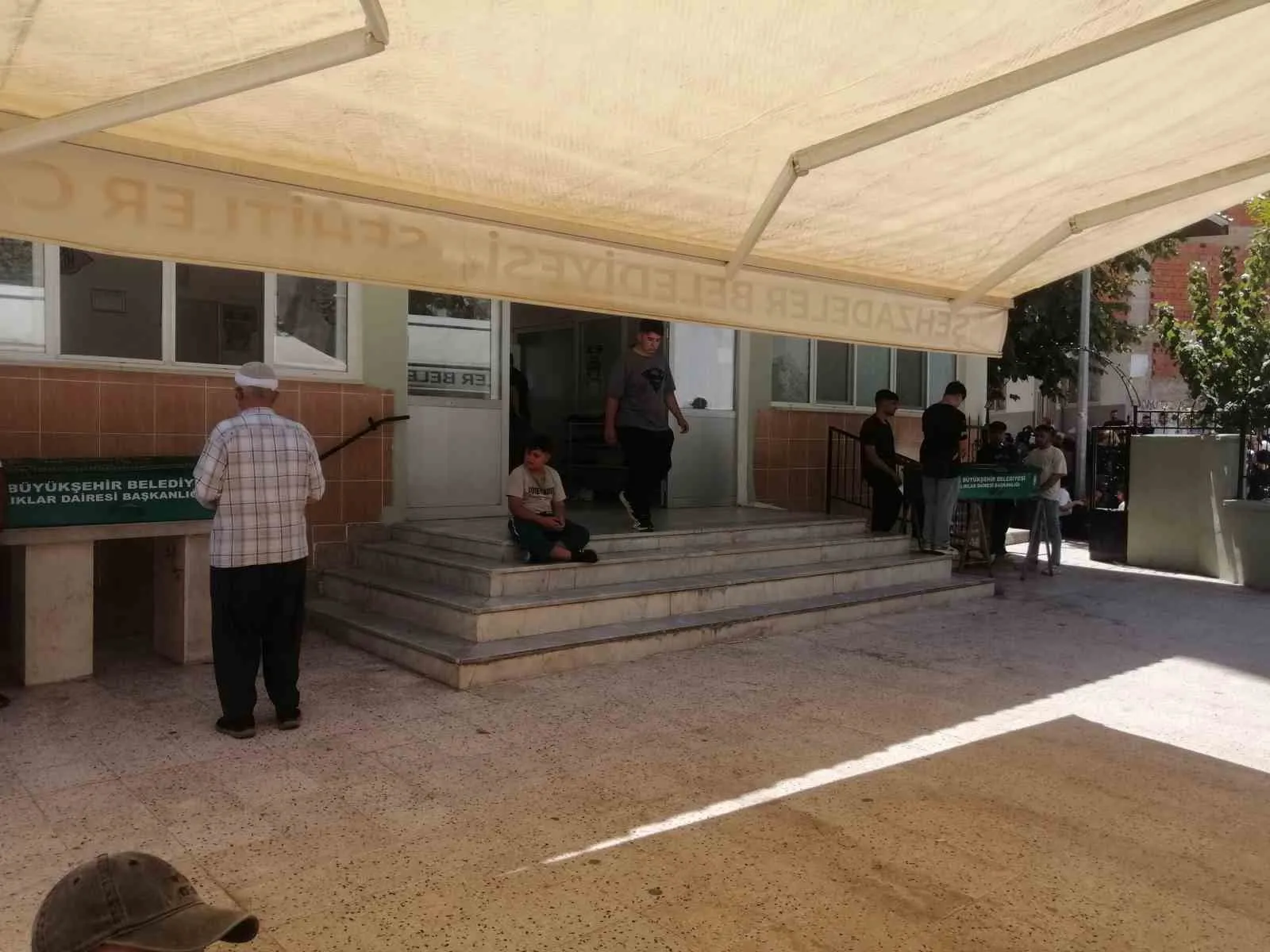 Motosikletli saldırı baba ve oğlu hayattan kopardı: Gözyaşları sel oldu
