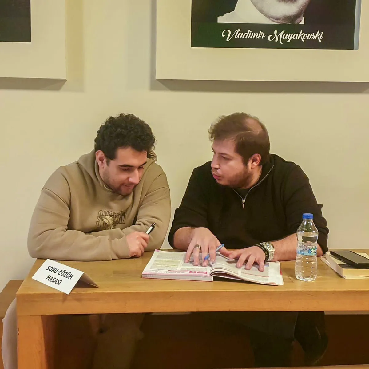 Efelerli gençlerin sınav başarısı için belediyeden dev destek adımı