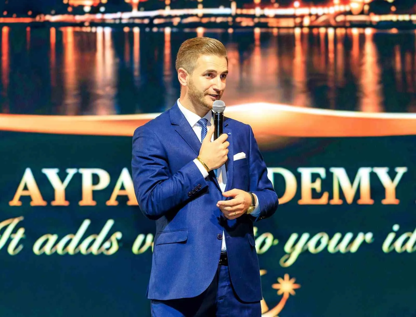 Estetik dünyasının rotası Bakü’ye çevrildi: Uzmanlar bilimsel köprüler kurdu