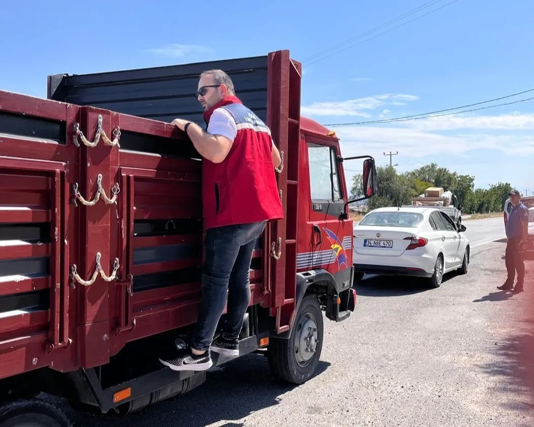 Uşak yollarında sıkı takip: Hayvan sevkiyatına geçit yok
