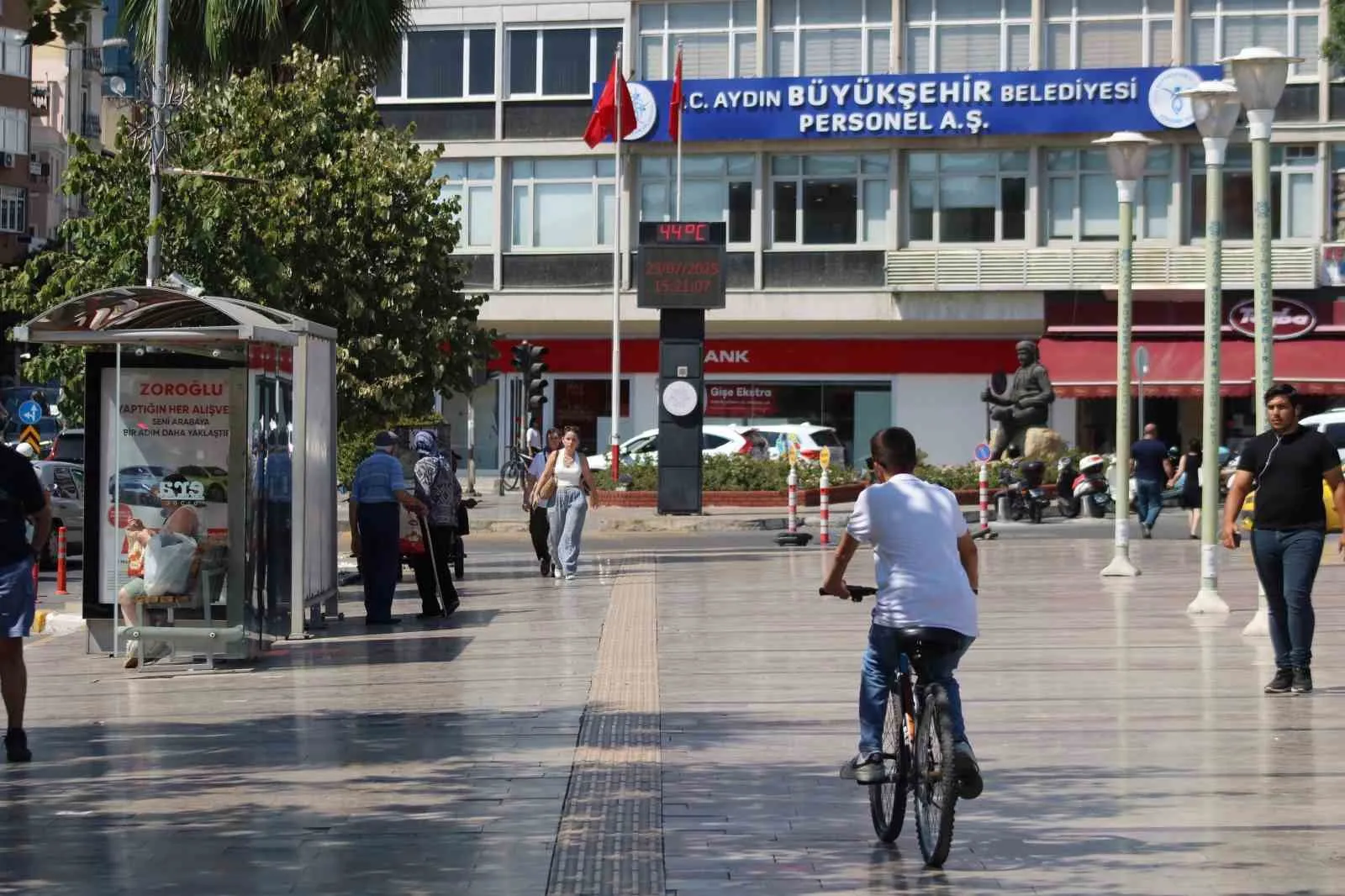 Aydın’da yabancı nüfus hareketliliği: İkamet izinliler arttı, Suriyeliler azaldı