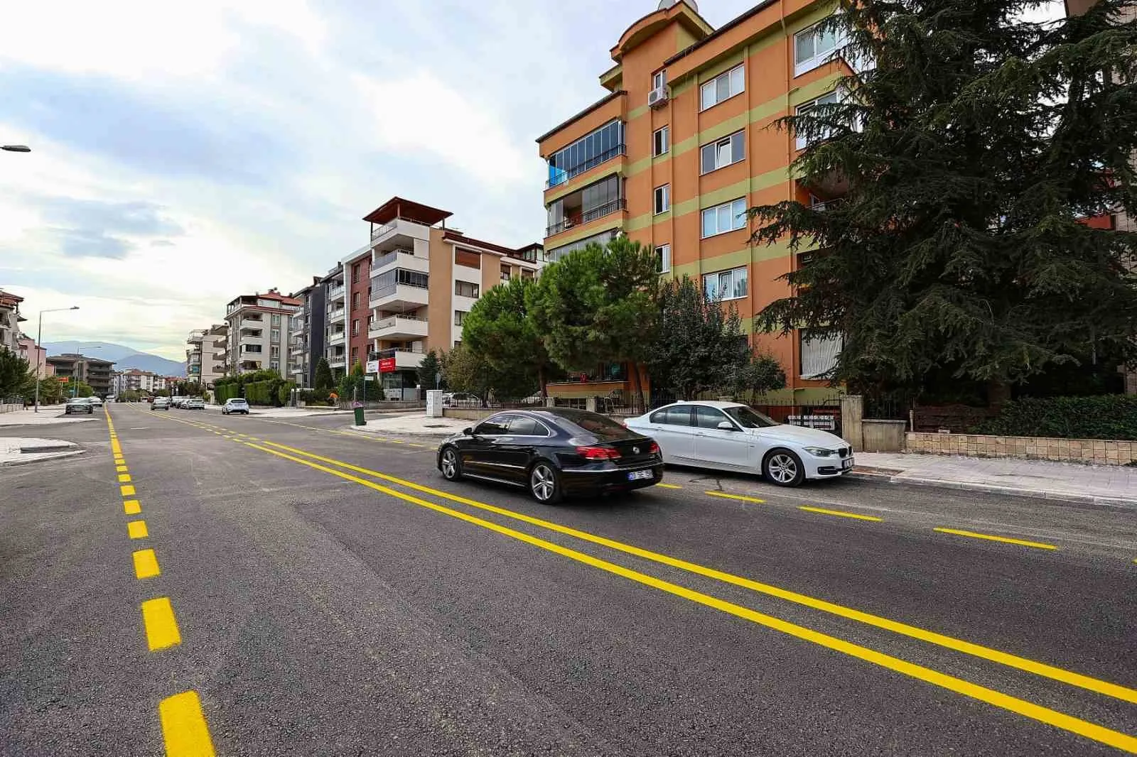 Gerzele’de trafik çilesi bitti: Hakkı Dereköylü Caddesi yepyeni bir kimliğe kavuştu