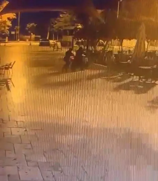 Çiğli'de belediye kafesine silahlı baskın: Güvenlik kameraları o anları kaydetti