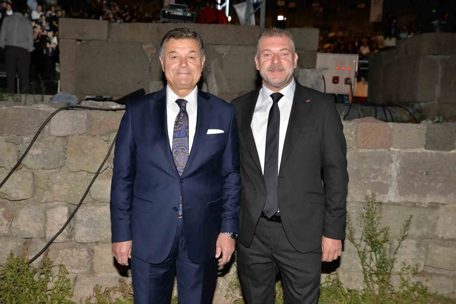 Tarihin kalbinde 104 yıllık gurur: Bergama’da Yeni Türkü rüzgarı