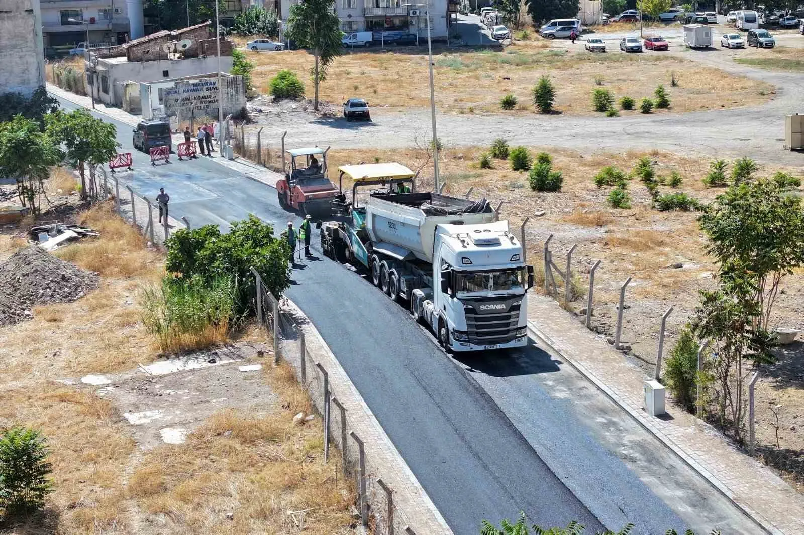 Efeler'de ulaşım konforu için asfalt seferberliği