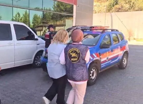 Telefonda korku senaryosuyla 300 bin liralık vurgun: JASAT iz sürdü, İzmir’de yakaladı