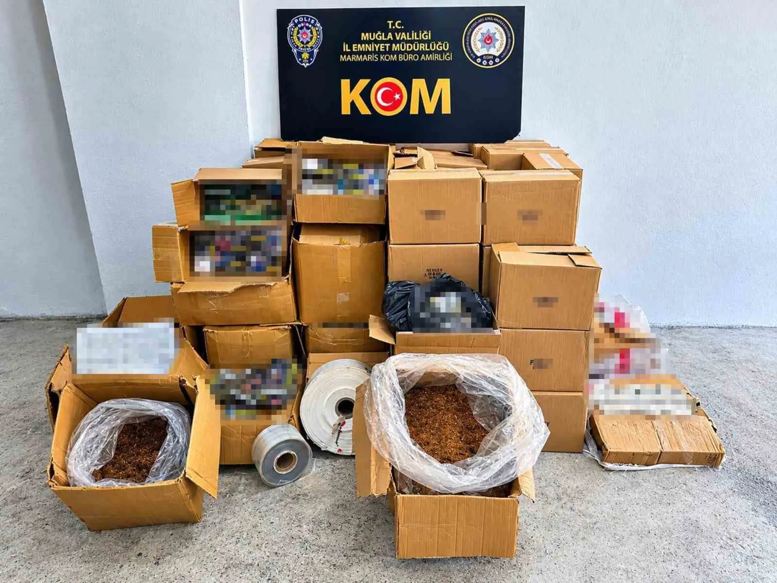 Marmaris’te kaçak tütün şebekesine ağır darbe: 4 tutuklama