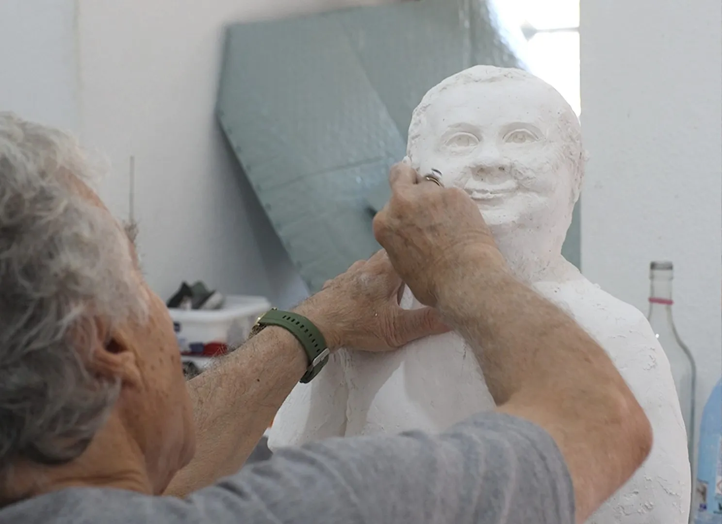 Manisa’nın estetik hafızası onun ellerinde şekilleniyor: 82 yaşında bir sanat tutkusu