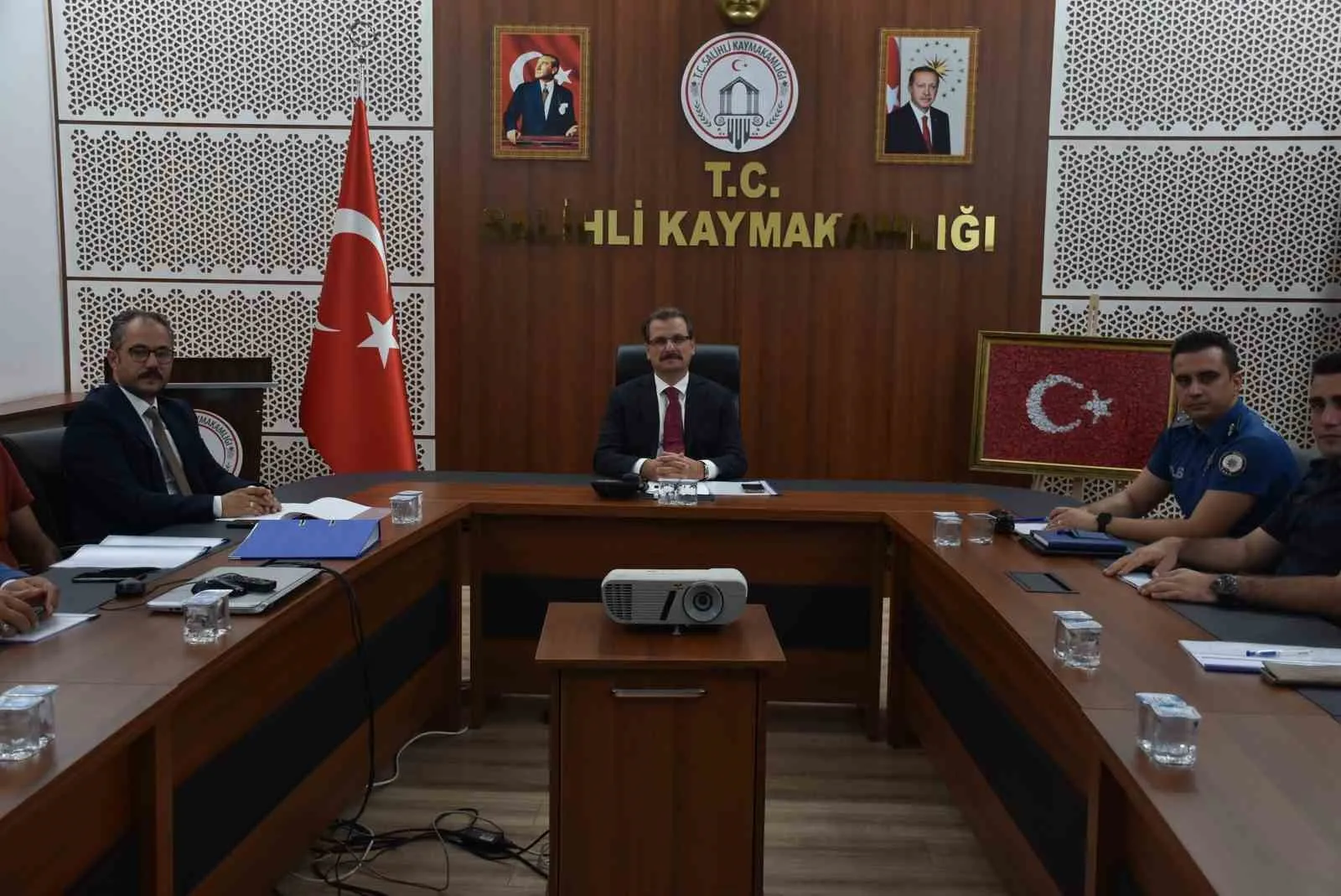 Salihli'de sınav günü için güvenlik alarmı: Adayların huzuru öncelik oldu
