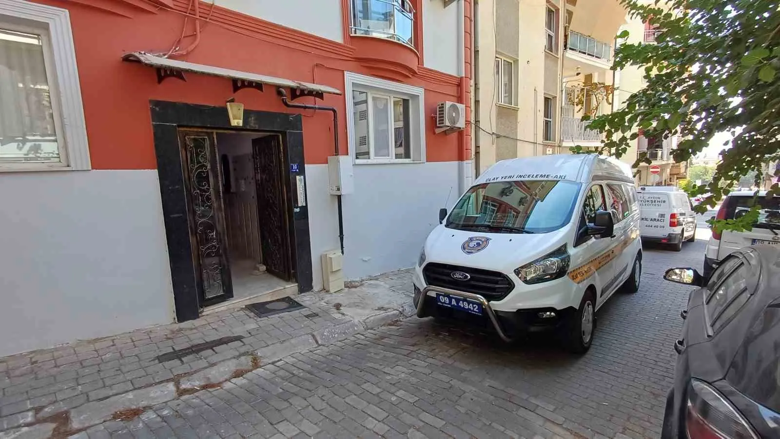 Aydın'da yürek yakan veda: 29 yaşındaki Yarem Malta evinde yaşamını yitirdi