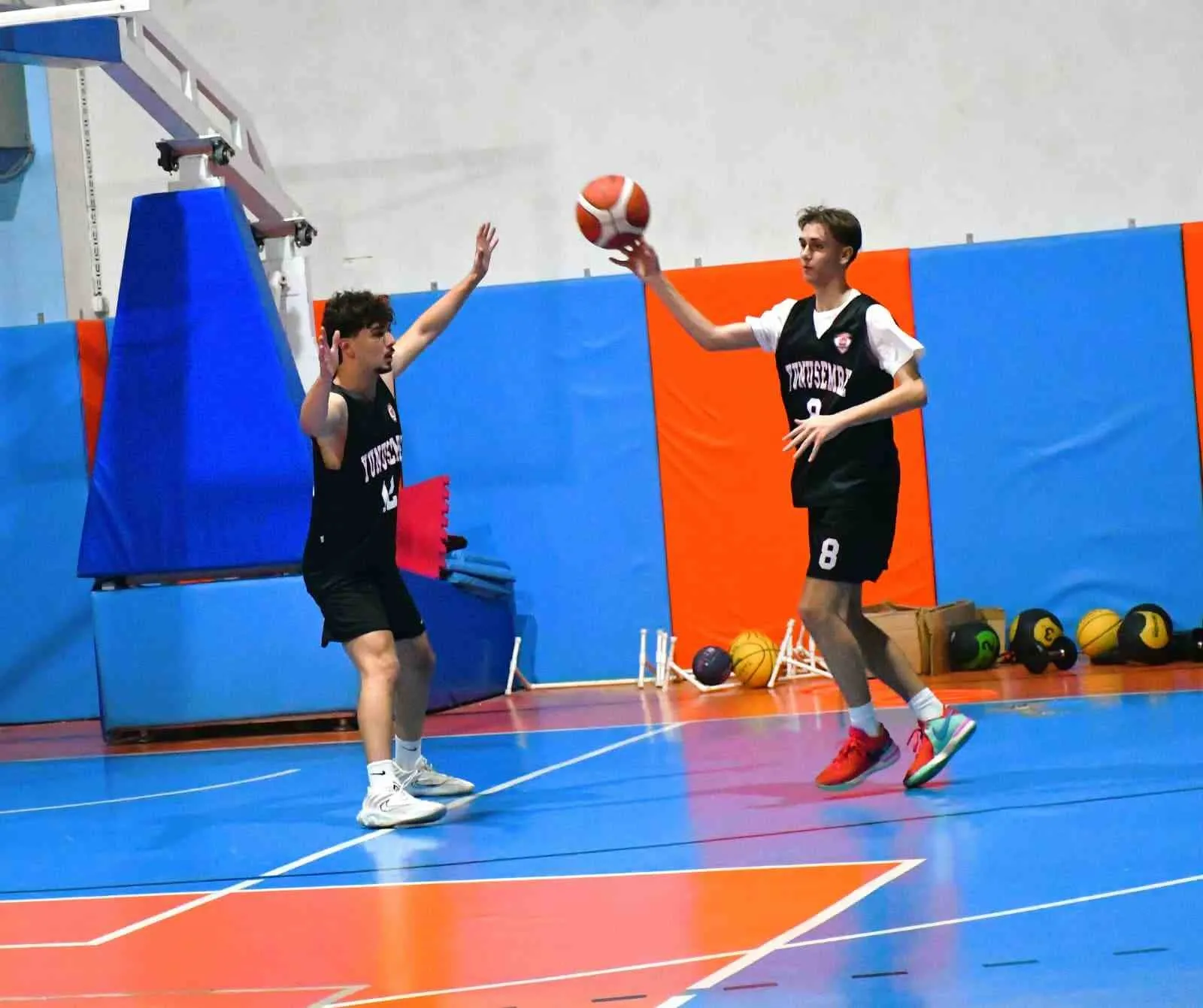 Yunusemre’de basketbolun geleceği gençlere emanet: Parkede yeni yapılanma dönemi