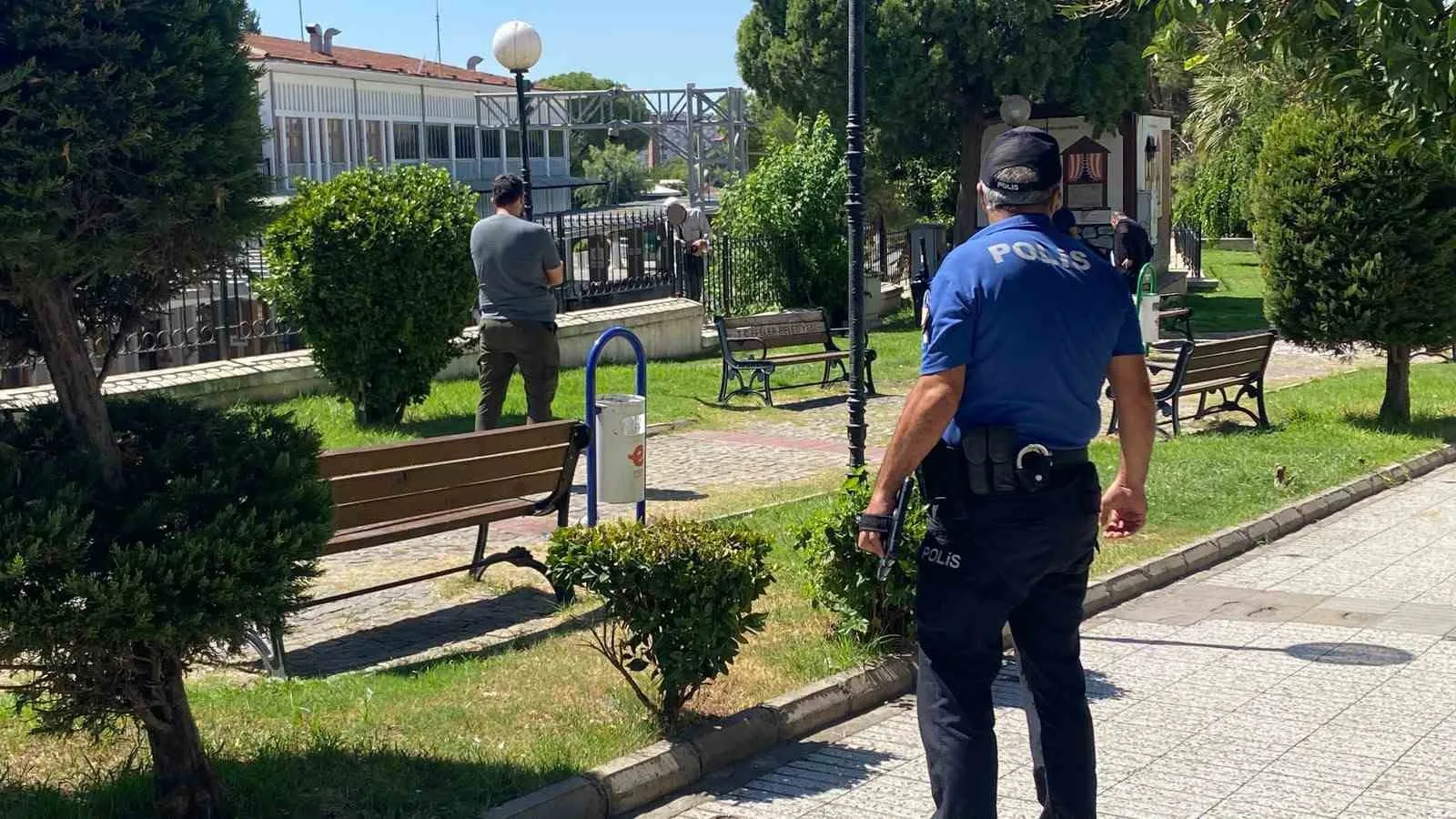 Aydın'da rayların üzerinde nefes kesen kurtarma operasyonu