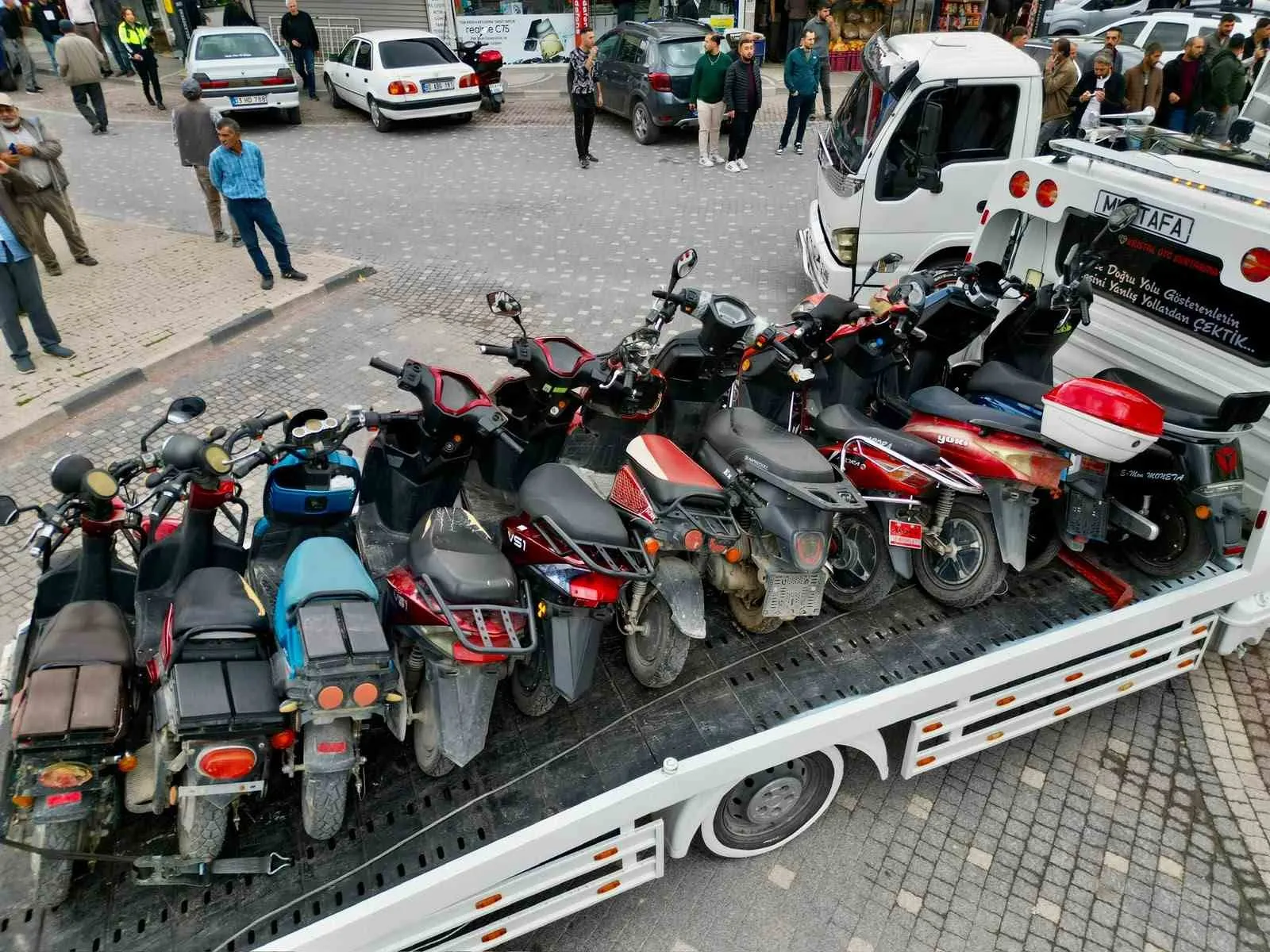 Bolvadin trafiğinde motosiklet denetimi: 41 araç mercek altına alındı