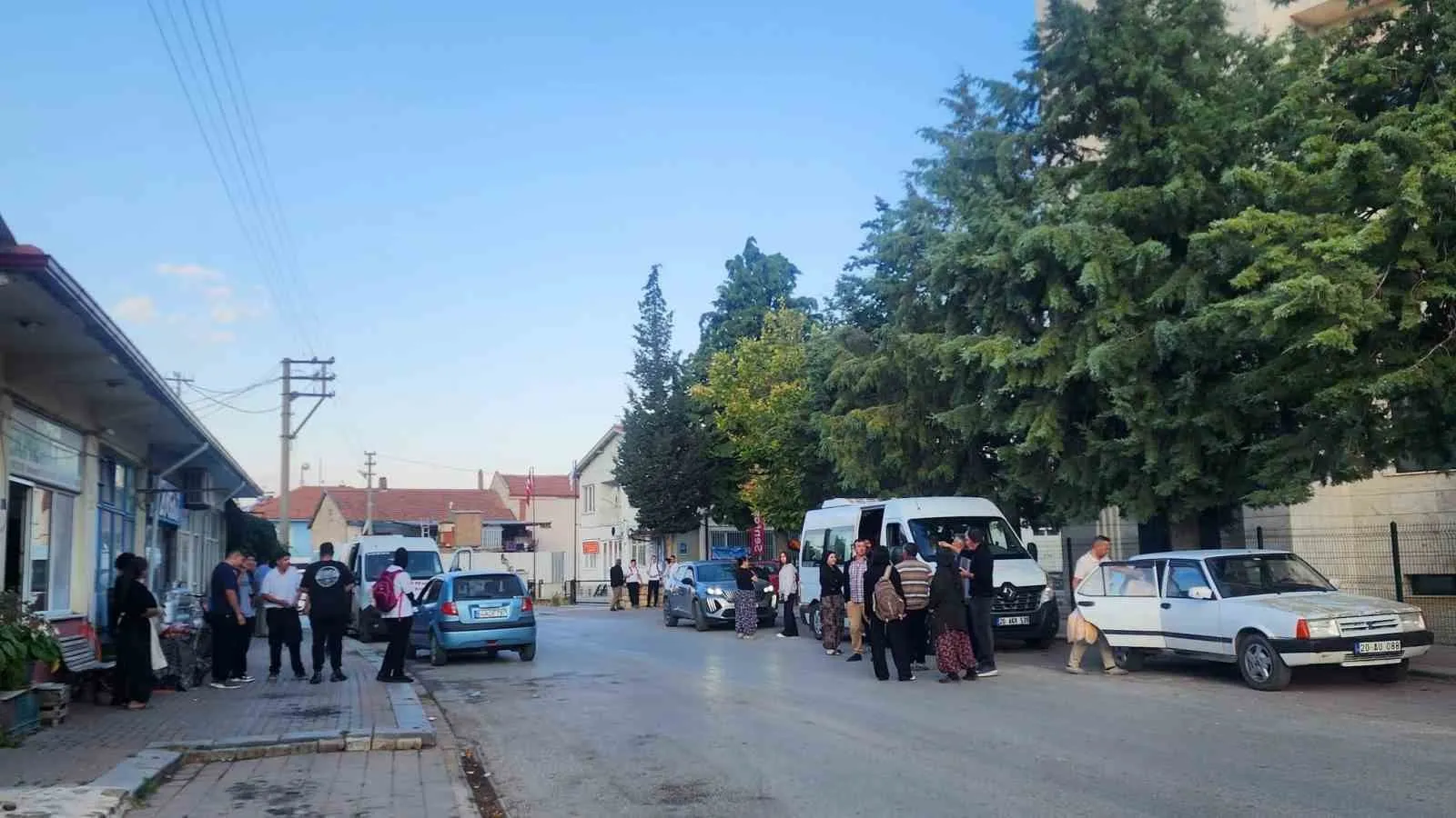 Çivril’de eğitim maratonu başladı: Başkan Dombaycı’dan başarı dileği