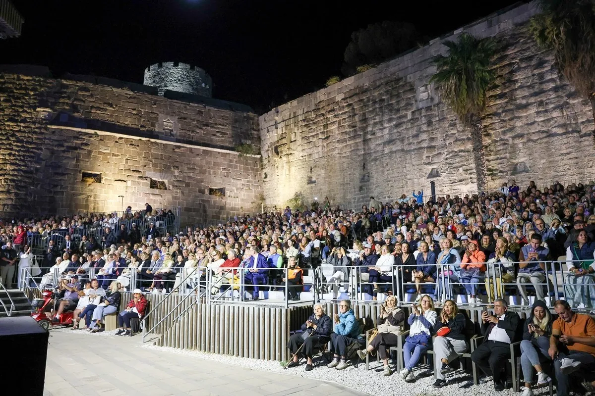 Sanat Güneşi Bodrum'un kalbinde yankılandı: 30 yıllık bitmeyen özlem