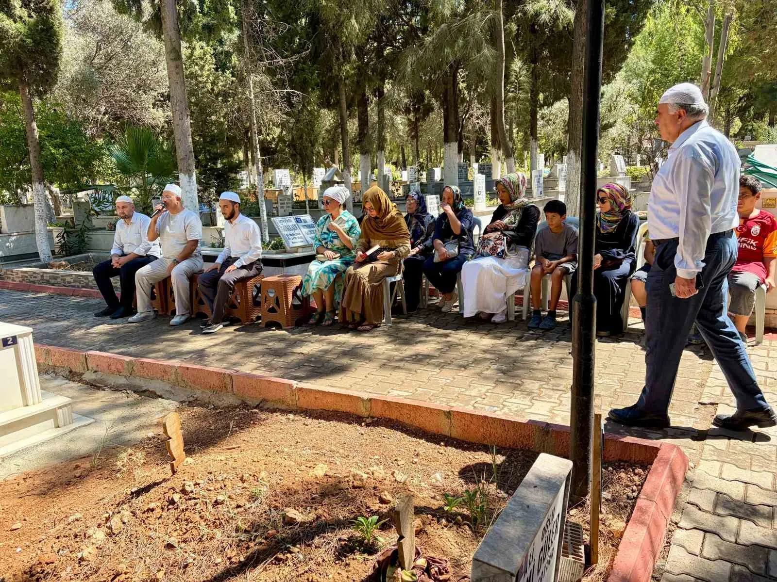 Didim’de vefa buluşması: Ayşenur Ezgi Eygi kabri başında anıldı
