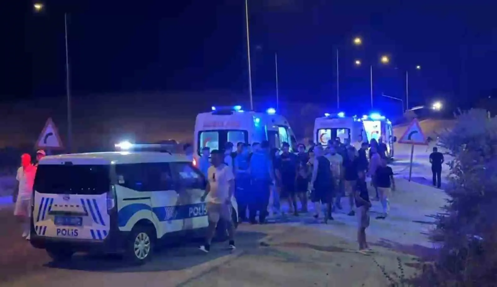 Söke’de Kavşakta Çarpışma: Motosiklet Sürücüsü ve Yolcu Hastanelik Oldu
