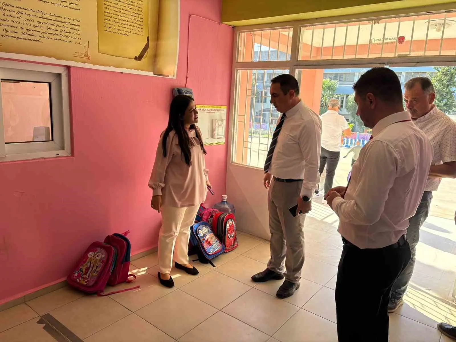Aydın’da minik kalplere okul sevinci: 500 öğrencinin kırtasiye ihtiyacı karşılandı