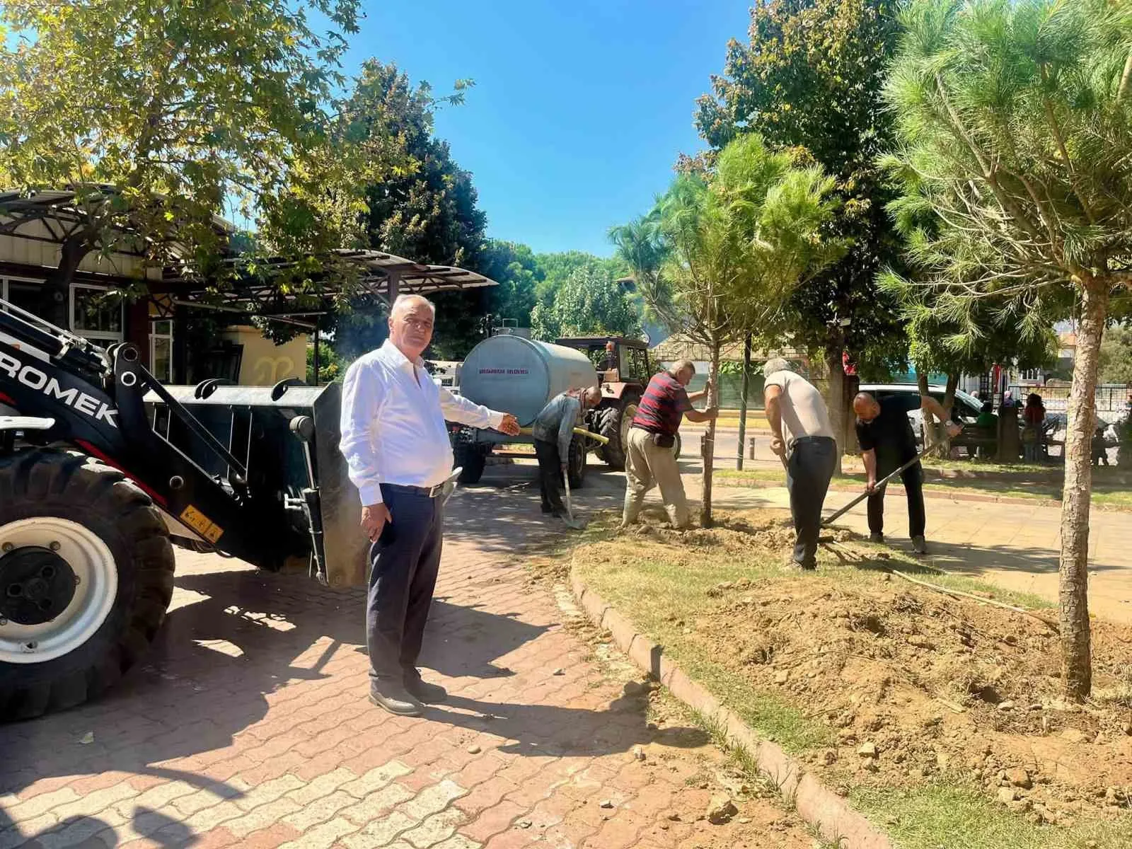 Sultanhisar’da fidanlar geleceğe kök salıyor: Hedef daha yeşil bir ilçe