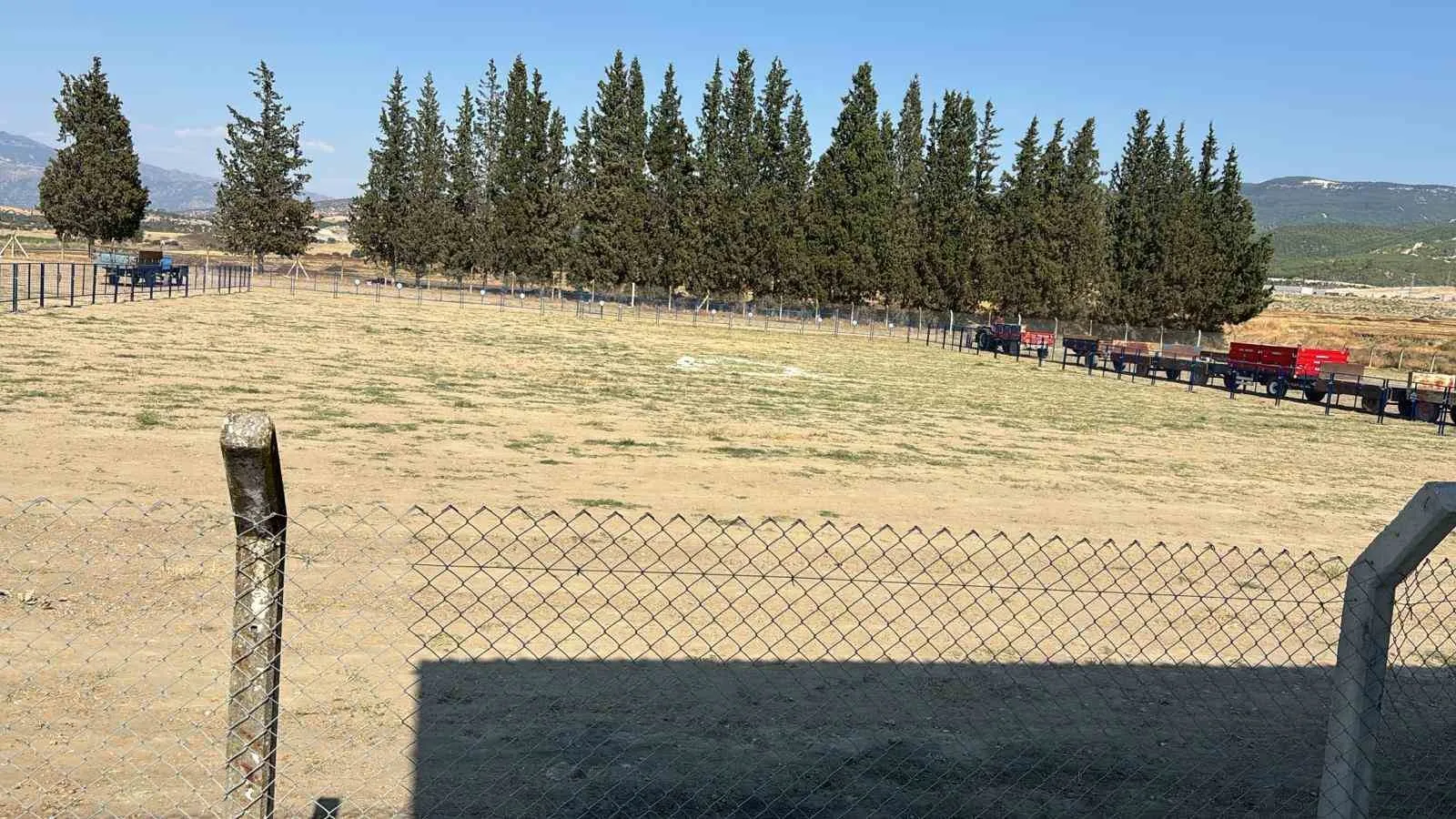 Yamalakspor’da sezon öncesi büyük heyecan: Sahada transfer şovu, tribünde boğa güreşi