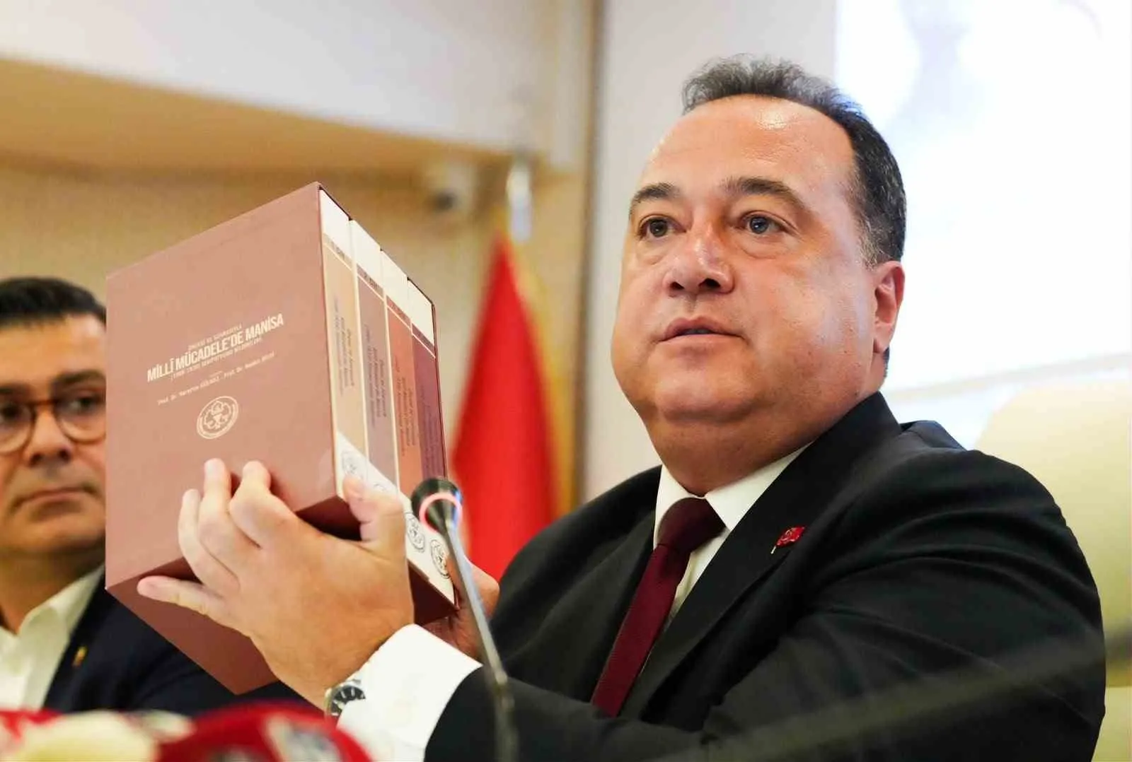 Manisa’da hizmet seferberliği: Başkan Dutlulu 17 ilçedeki projelerin röntgenini çekti