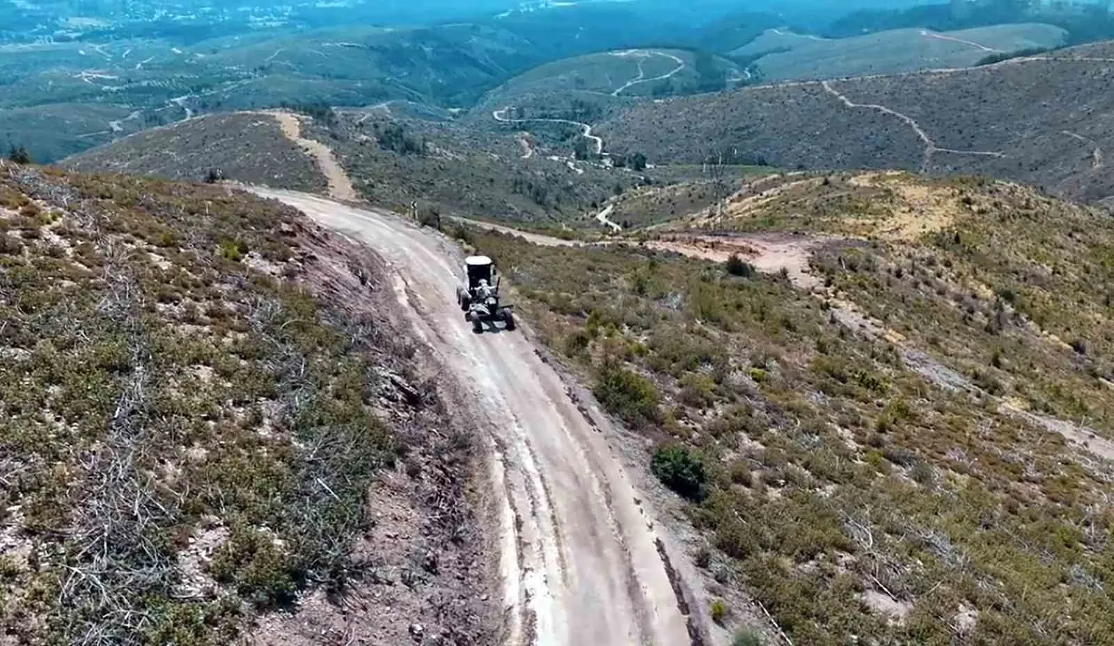 Menteşe’de ulaşım nefes aldı: Yangın izleri silinen 16 kilometrelik yol hizmete açıldı