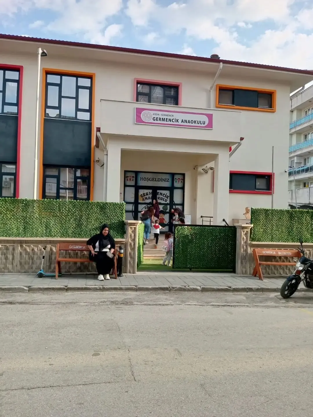 Germencik’te okul çevrelerinde zabıta nöbeti: Başkan Zencirci'den güvenlik vurgusu