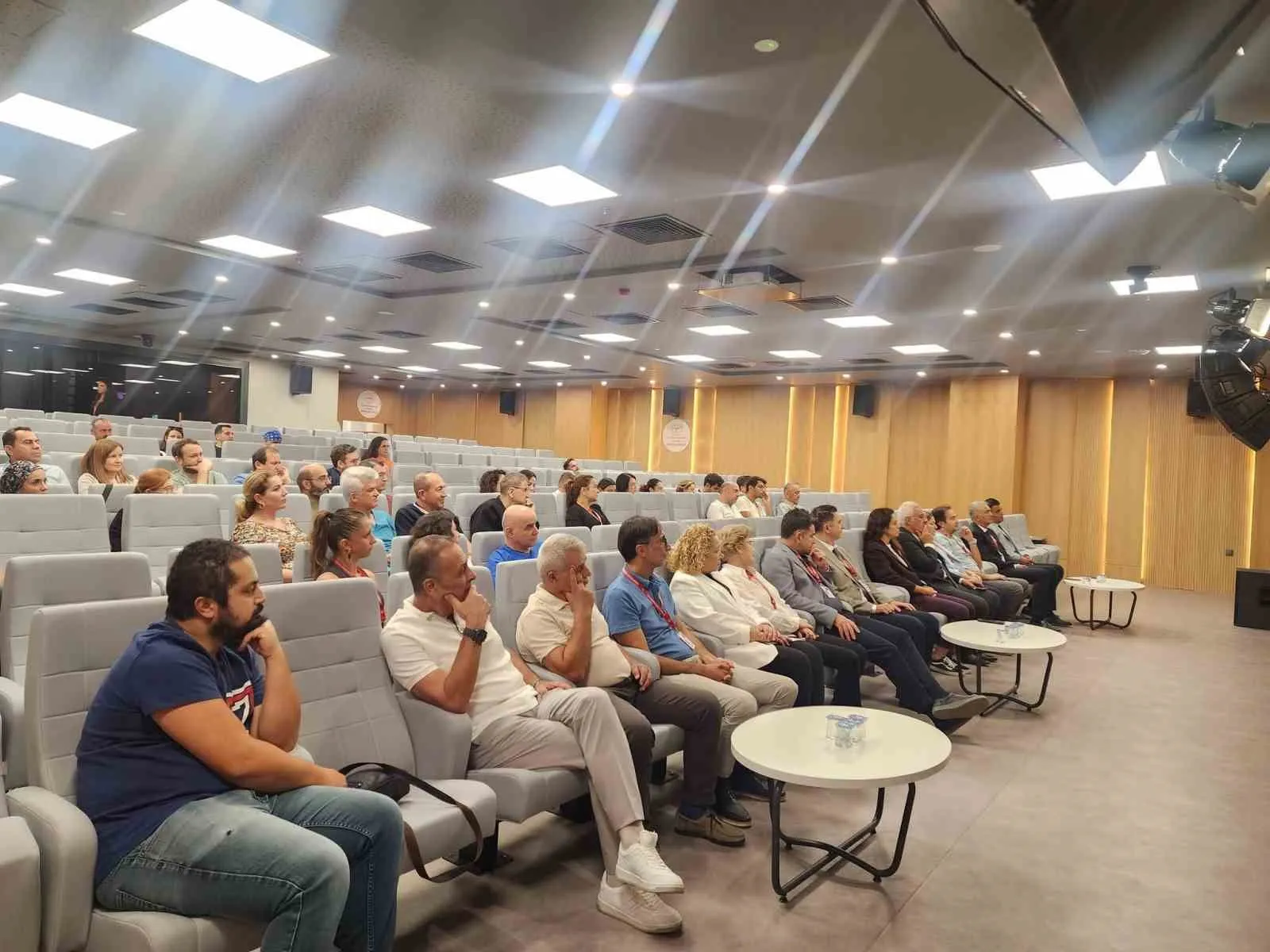 Aydın Şehir Hastanesi’nde hedef çıtayı yükseltmek: Başhekim Özbağçıvan’dan kritik buluşma