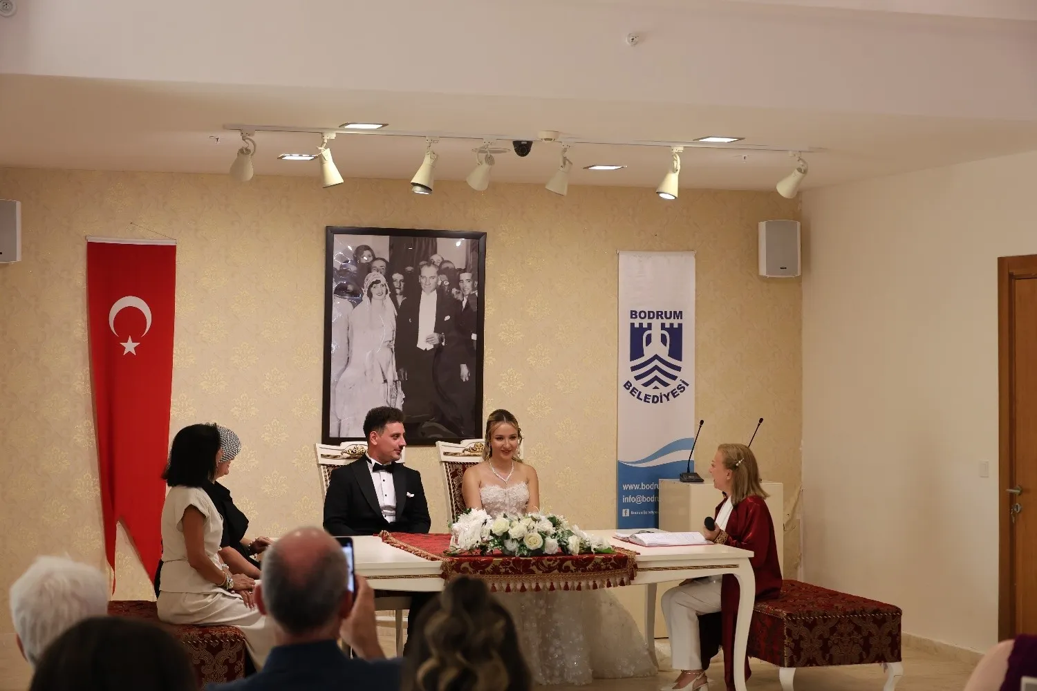 Turgutreis’te evlilik işlemleri artık çok daha hızlı: Merkez binaya gitme dönemi kapandı