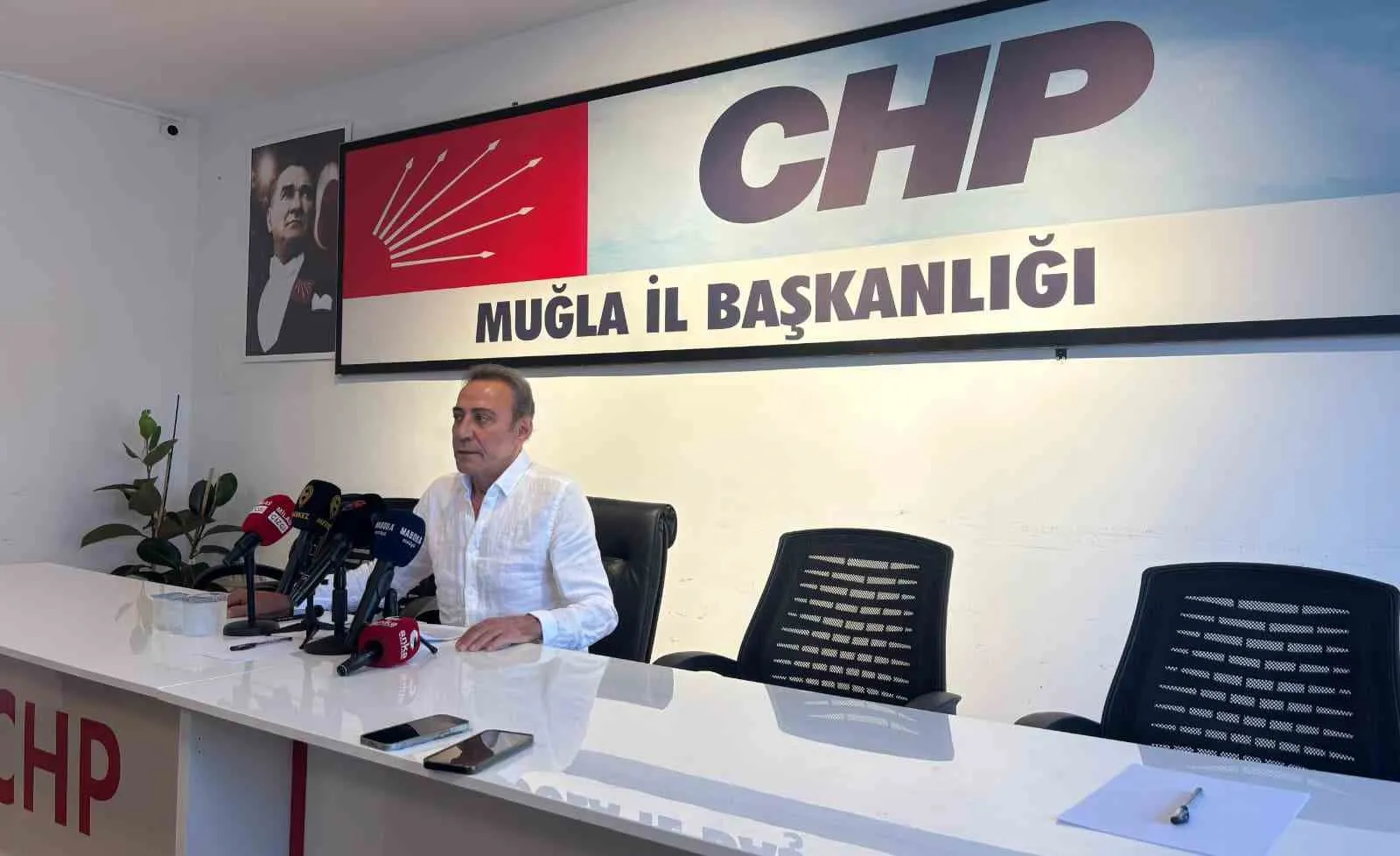Berhan Şimşek'ten dikkat çeken veda: Hukuki süreç bitene kadar MYK'dan ayrıldı