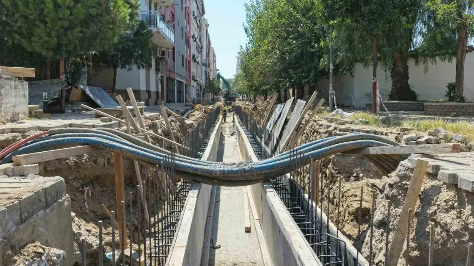Efeler'in altyapısına 22 milyonluk dev dokunuş