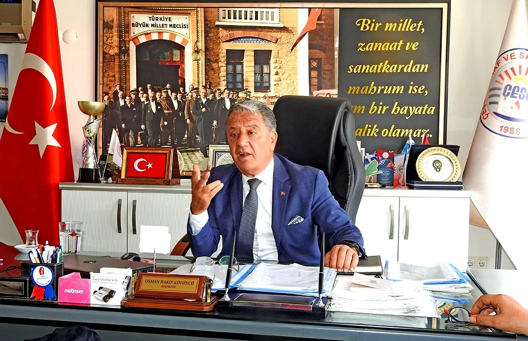 Çeşme esnafı için zorlu sınav: Gelirler giderleri karşılamaya yetmiyor