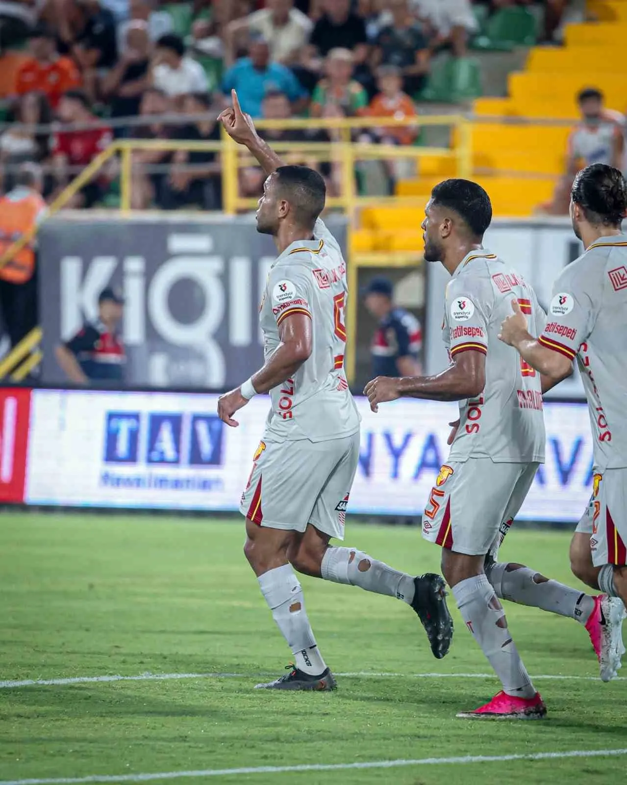 Göztepe için Süper Lig'de tehlike çanları: Galibiyetsiz geçen 5 hafta