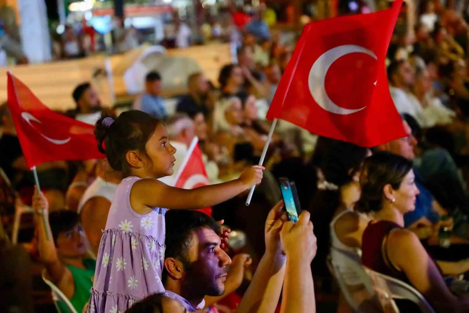 Filenin Sultanları Avrupa’nın zirvesinde: Bodrum’da şampiyonluk coşkusu sokaklara taştı