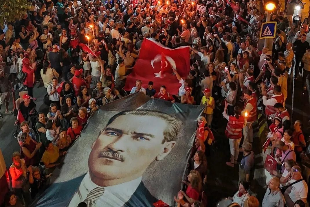 Efeler’de 104 yıllık gurur: Kurtuluş günü meşalelerle kutlanacak
