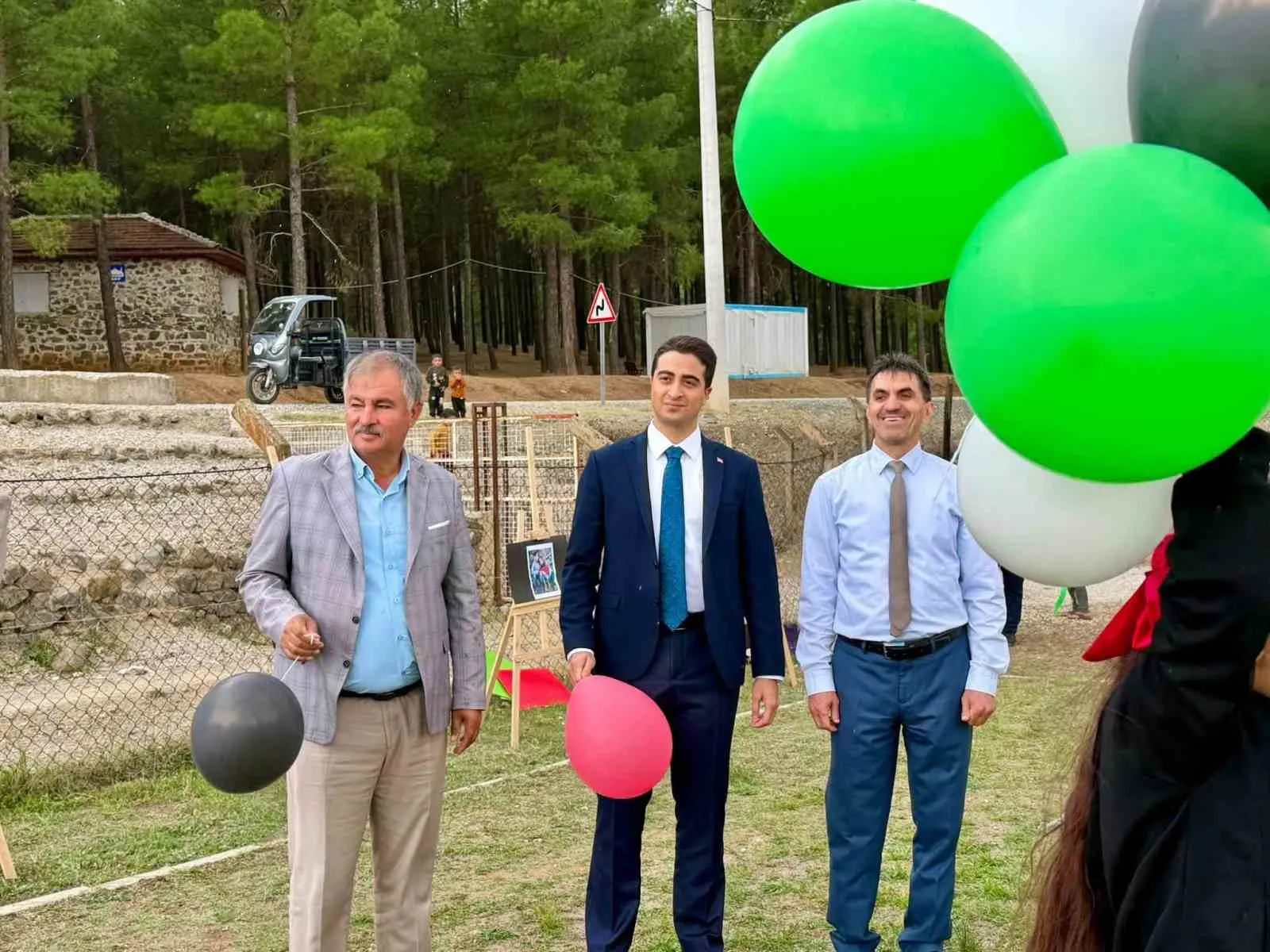 Beyağaç’ta gökyüzü barış için renklendi: Öğrencilerden Gazze’ye anlamlı destek