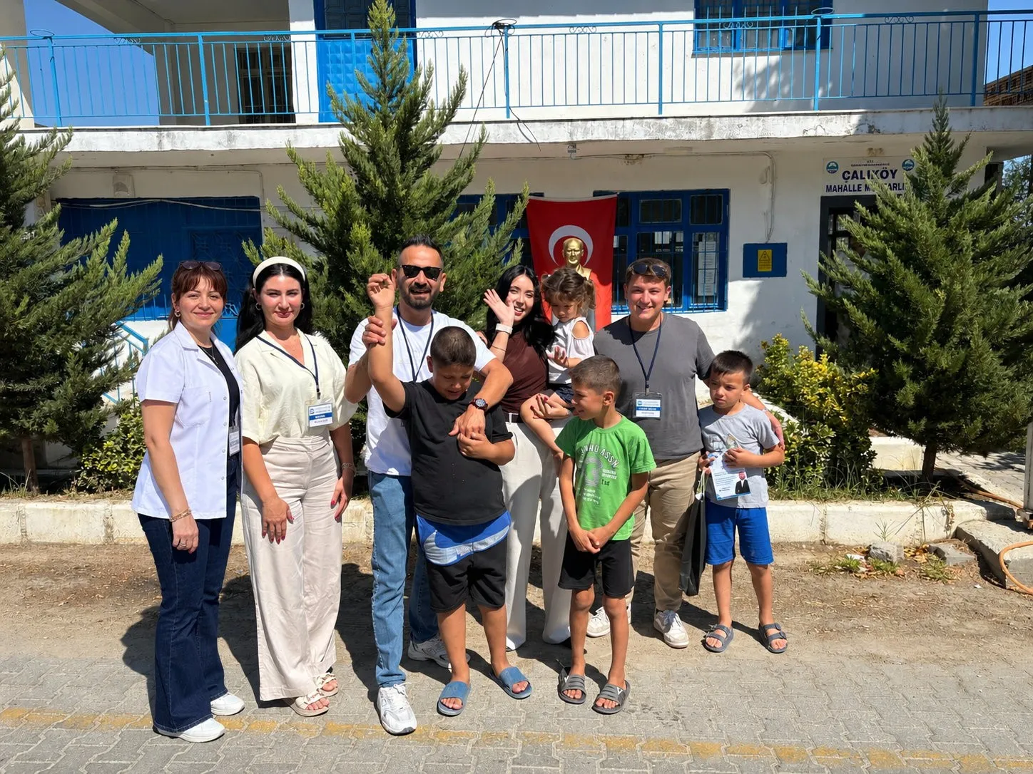 Söke'de okul öncesi yüzleri güldüren hizmet: Berber kapıya kadar gitti