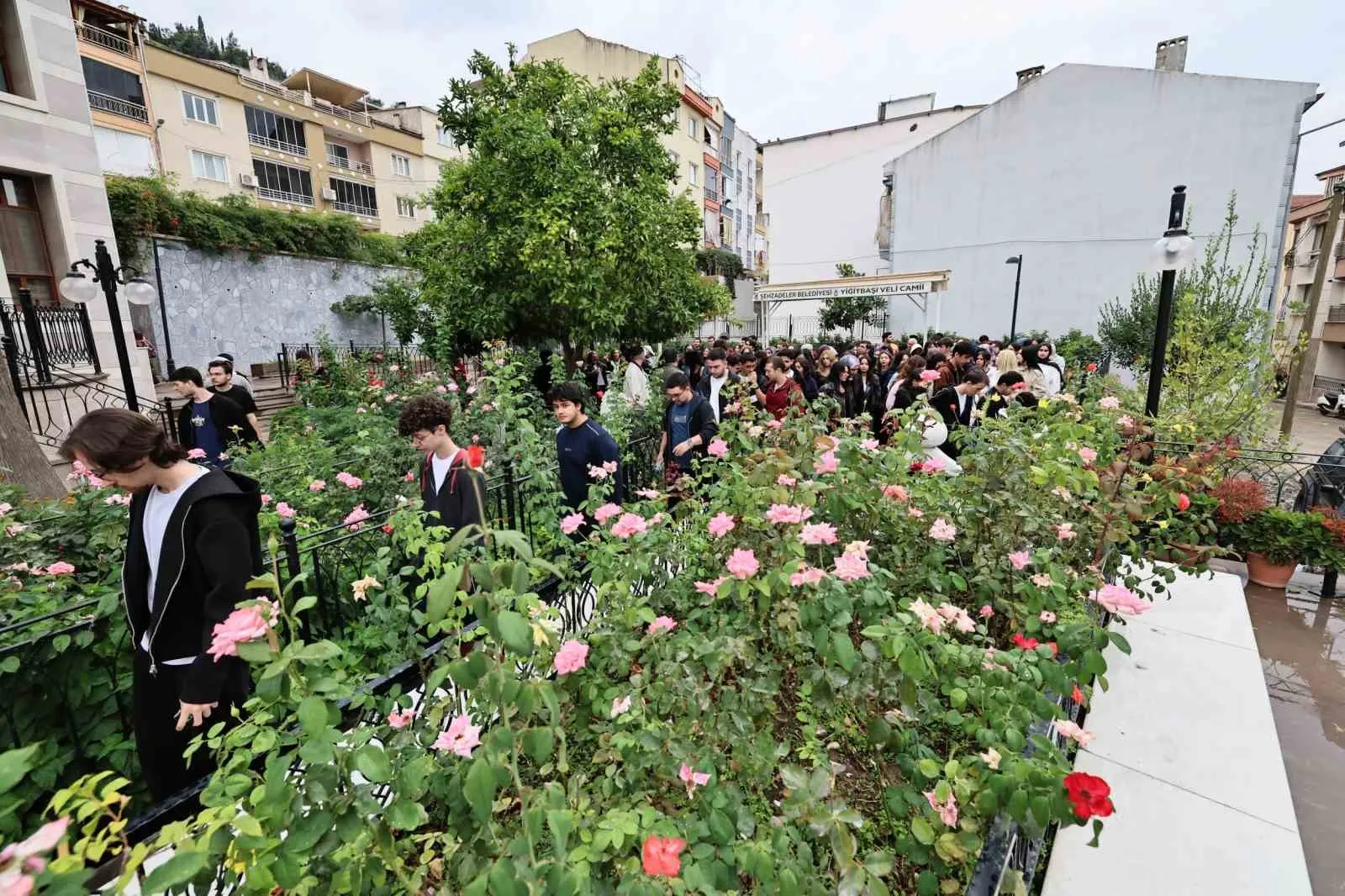 Manisa’da öğrencilere "hoş geldin" turu: Tarihi duraklarda ilk adım