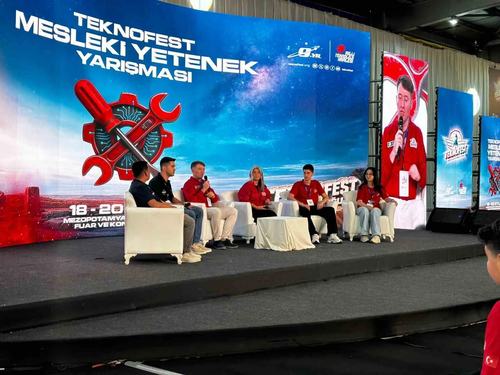 İzmirli genç mucitler Diyarbakır’da zirveye oynadı: TEKNOFEST’te büyük başarı