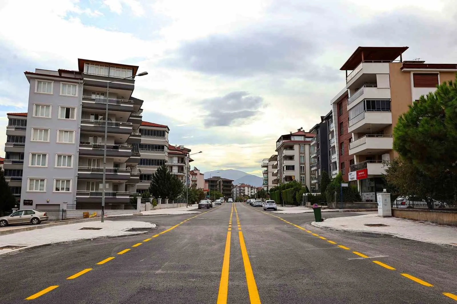 Gerzele’de trafik çilesi bitti: Hakkı Dereköylü Caddesi yepyeni bir kimliğe kavuştu
