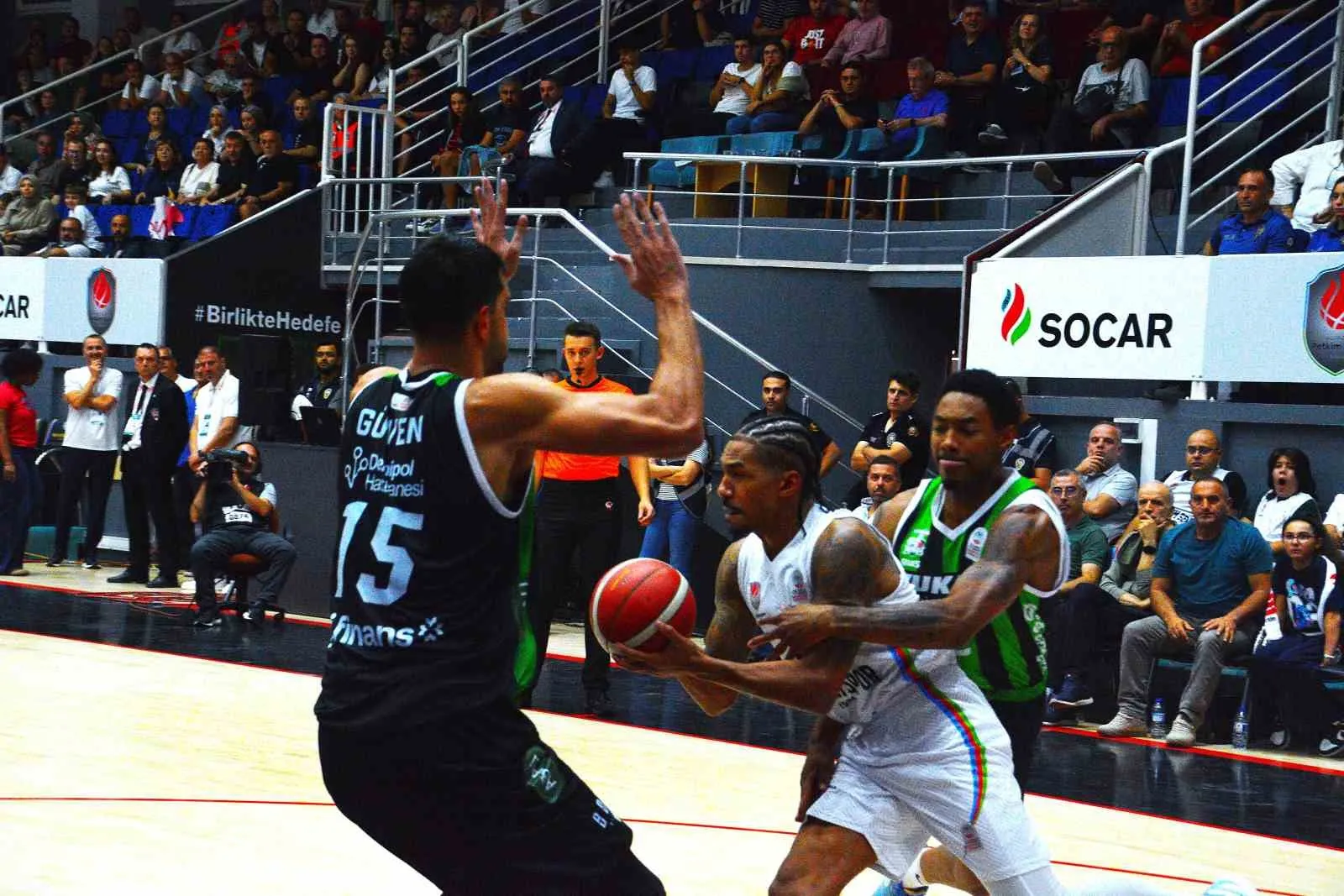 Aliağa’da sezonun ilk sınavı başarıyla geçildi: Petkimspor sonunu getirdi