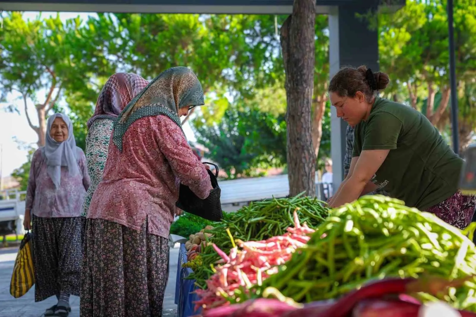 Aliağa’da tarladan sofraya lezzet köprüsü: Hacıömerli’nin salı buluşmaları