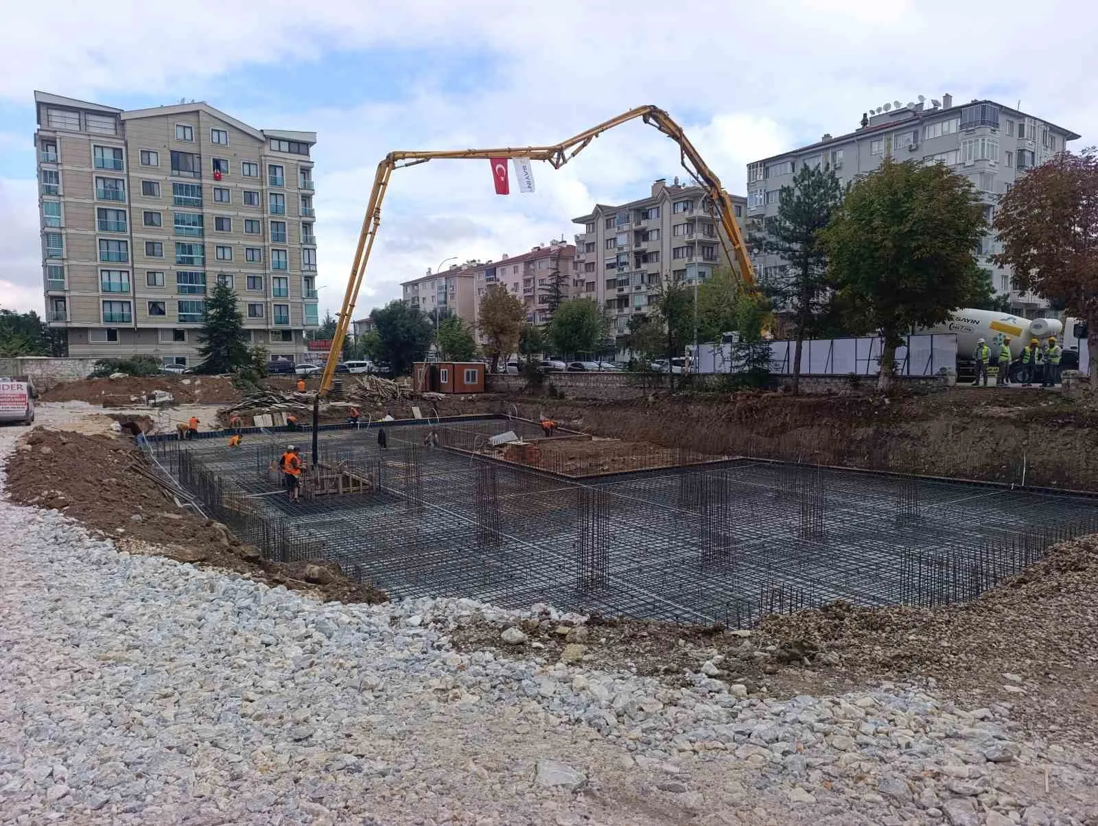 Afyonkarahisar’da sağlık yatırımlarına hayırsever desteği: Modern poliklinik yükseliyor