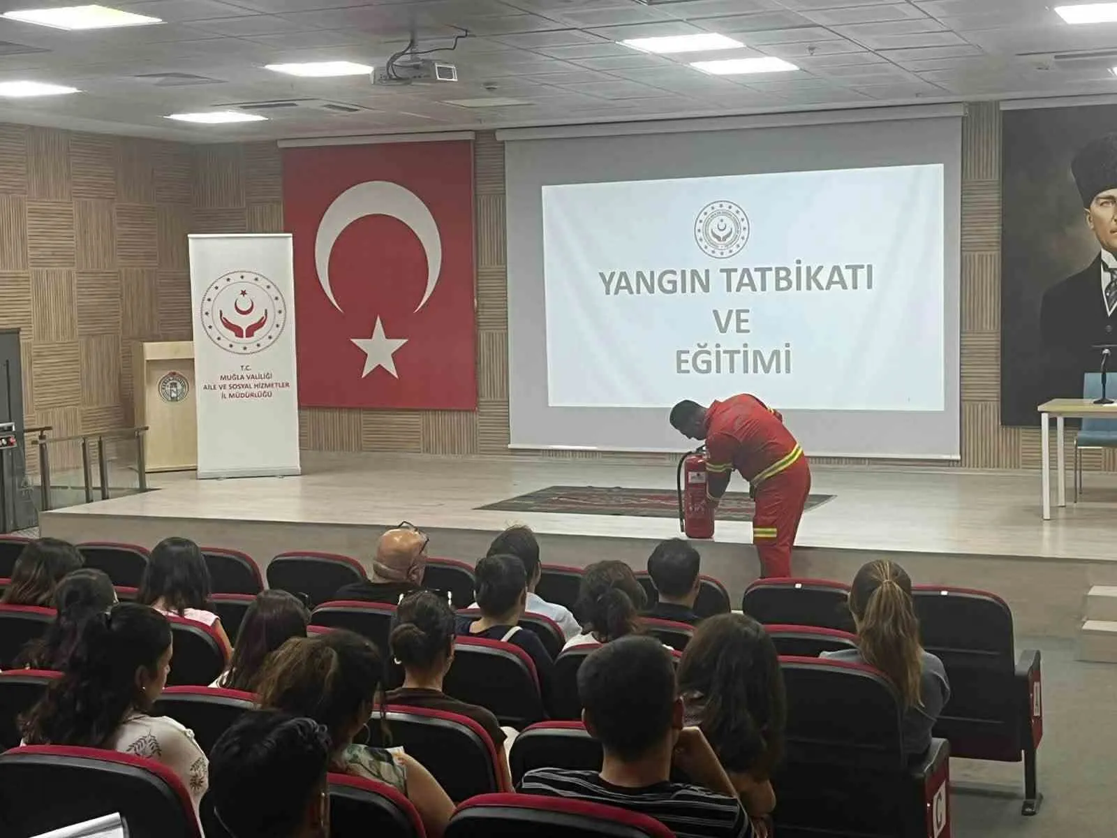 Muğla’da acil durum provası: İtfaiye ekipleri personeli yangına karşı eğitti