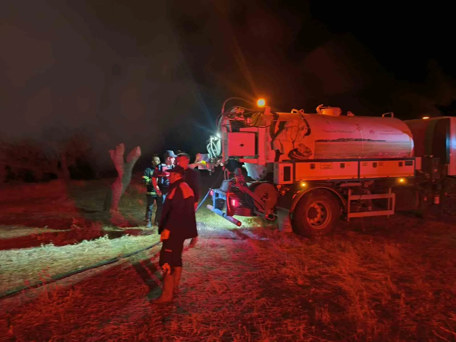 Afyonkarahisar'da besihaneyi alevler yuttu: 1 milyon liralık yıkım